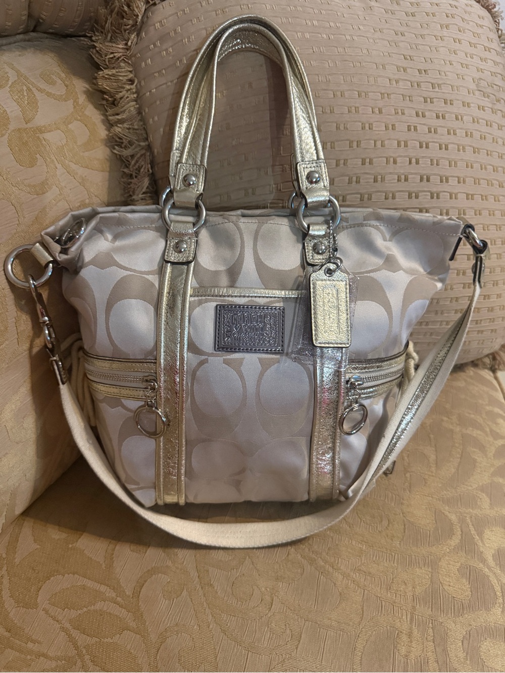 Coach Poppy Signature Spotlight Pocket Tote Bag preloved